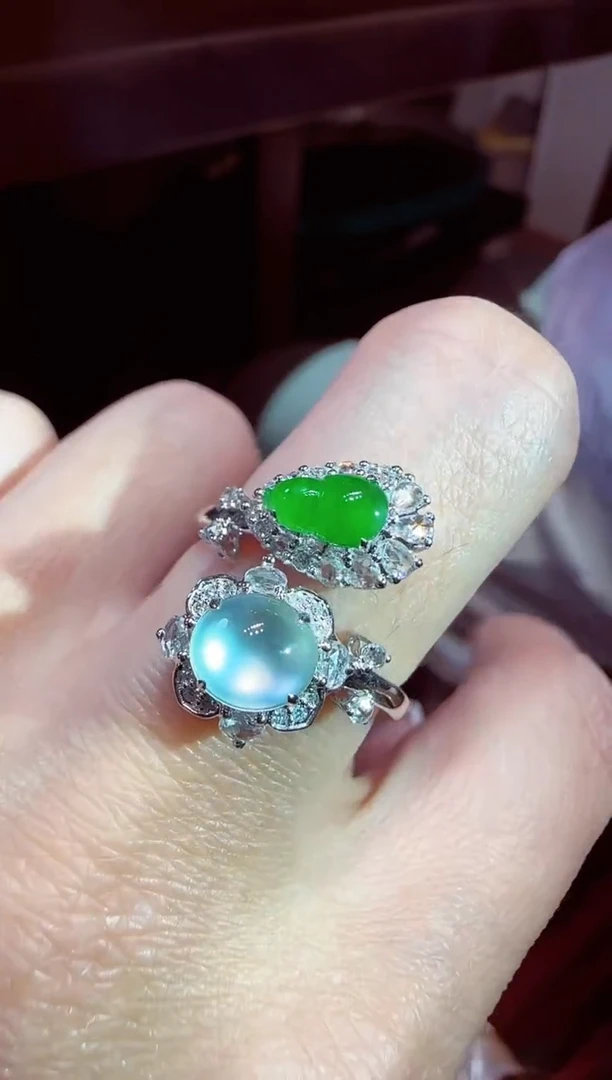 【闪购商品】翡翠戒指18K金镶嵌蛋面