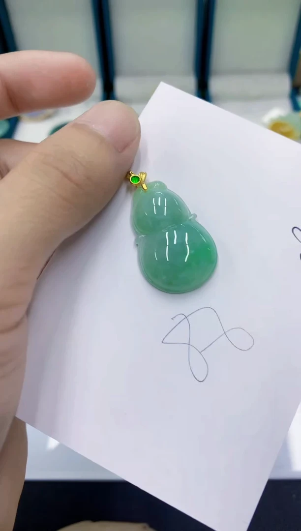 颈饰未镶嵌翡翠翡翠