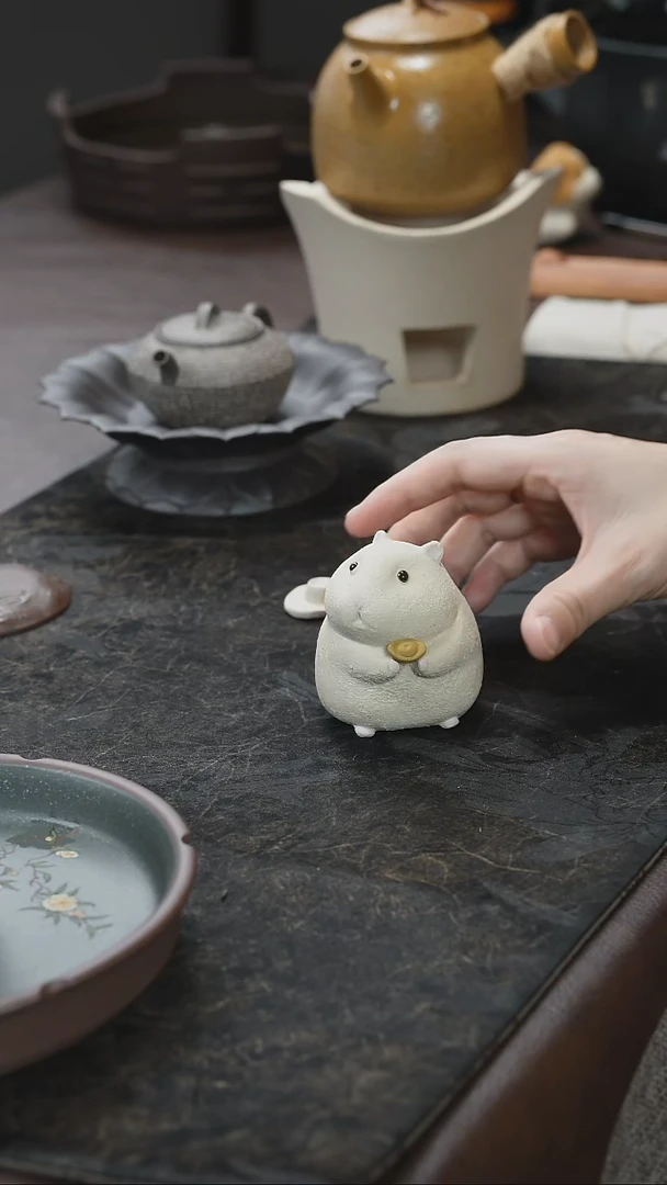 九隐茶器紫砂土拨鼠