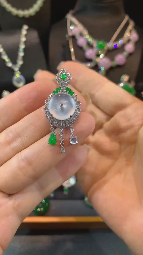 翡翠18K金镶嵌吊坠(不含链)吊坠