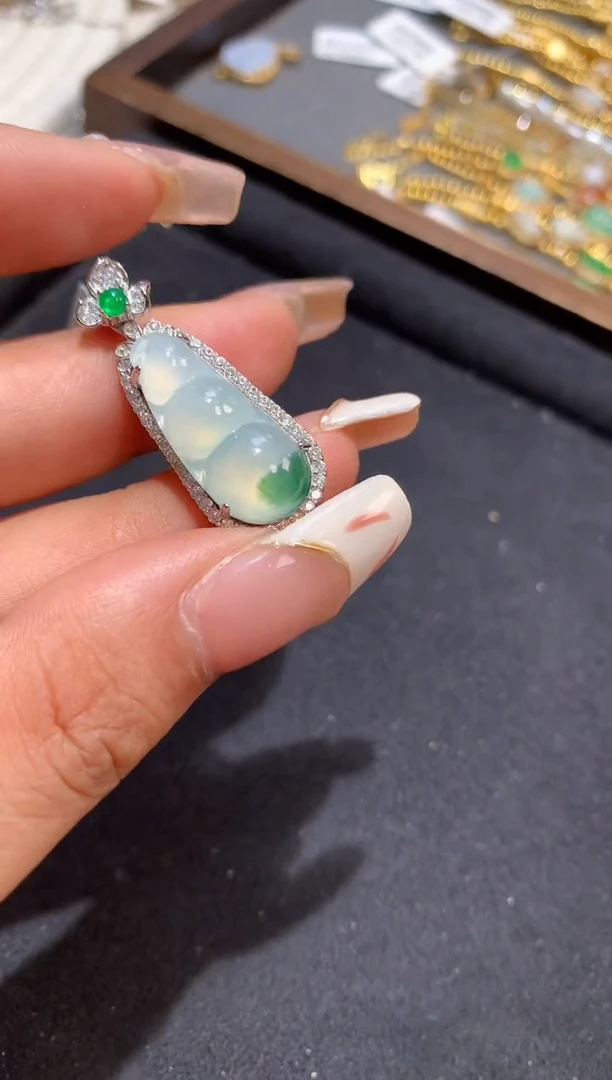 吊坠(不含链)银S925镶嵌翡翠【挽石珠宝】豆子
