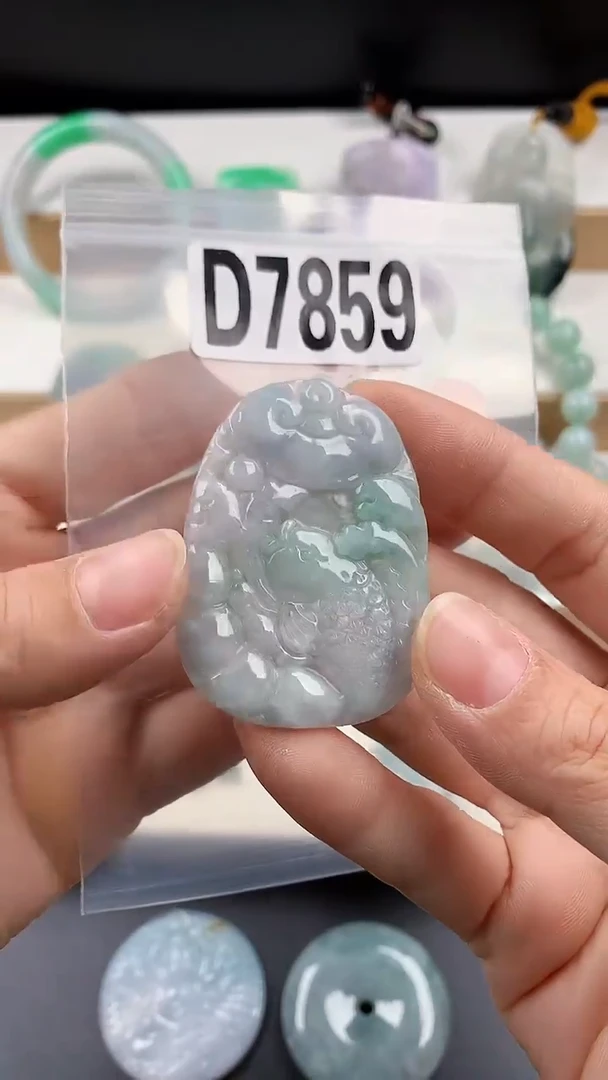 颈饰未镶嵌翡翠天然翡翠吊坠挂件
