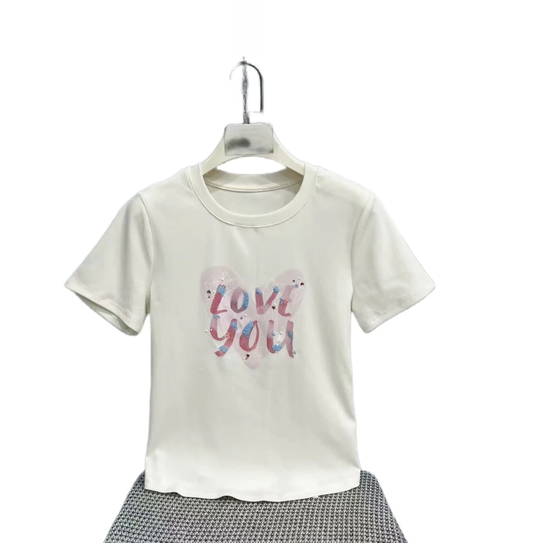 3525  爱心  字母  简约  百搭  气质  舒适  T恤