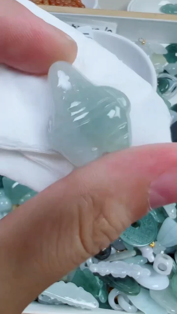 散珠翡翠83号链接，A货翡翠