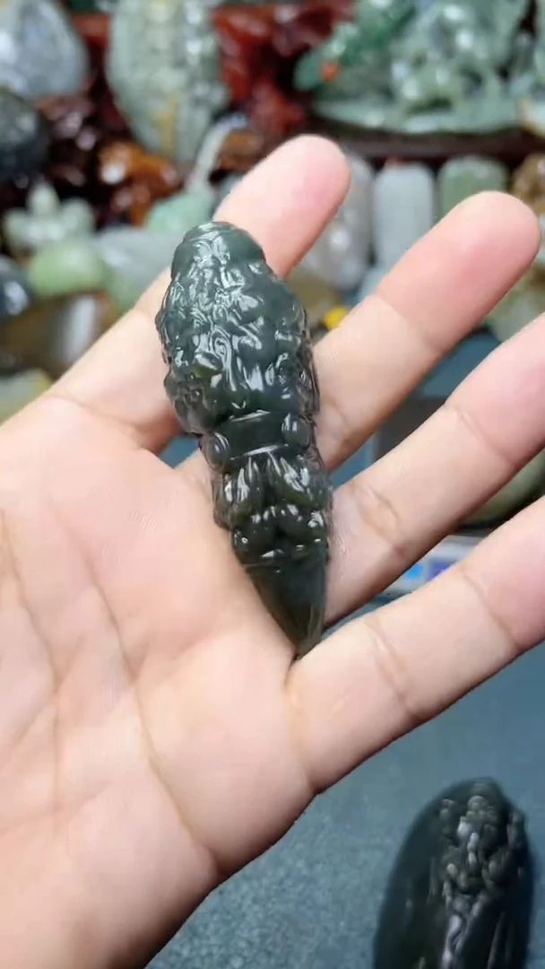 未镶嵌和田玉把件-