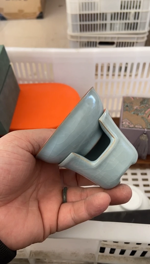 无运费险有瑕疵的摄影的产品有使用过的痕迹有点脏介意勿拍
