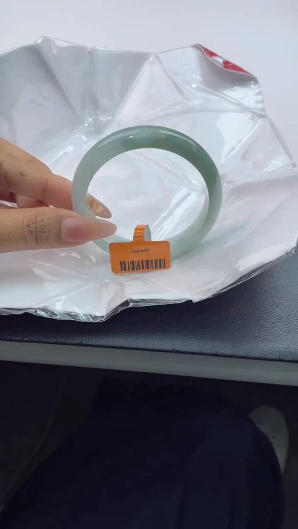 【闪购商品】翡翠手镯未镶嵌14翡翠手镯