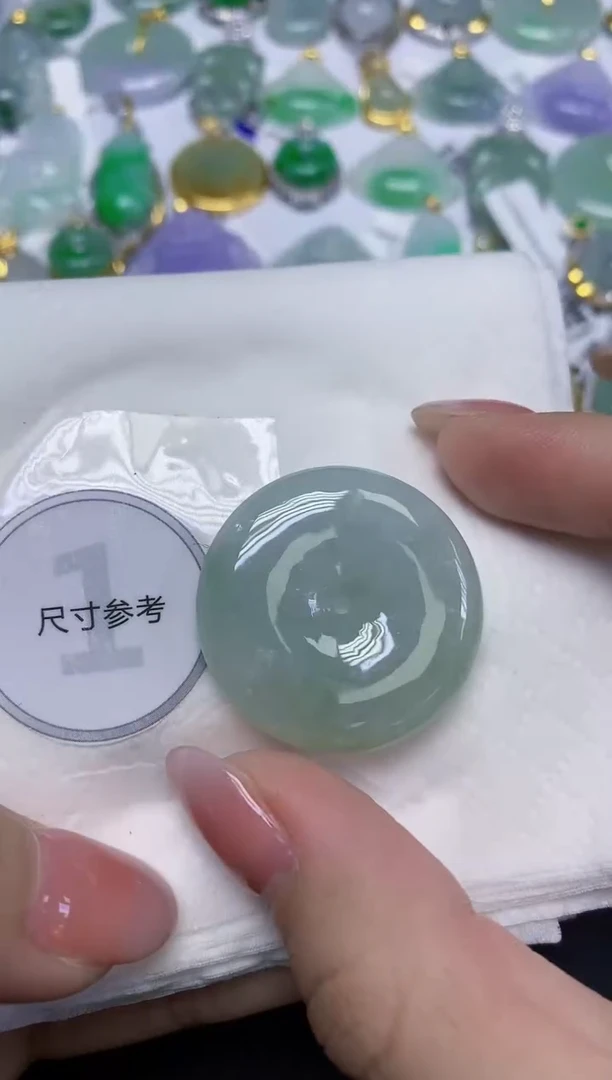 颈饰未镶嵌翡翠天然缅甸翡翠A货百元以上9元证书费自理
