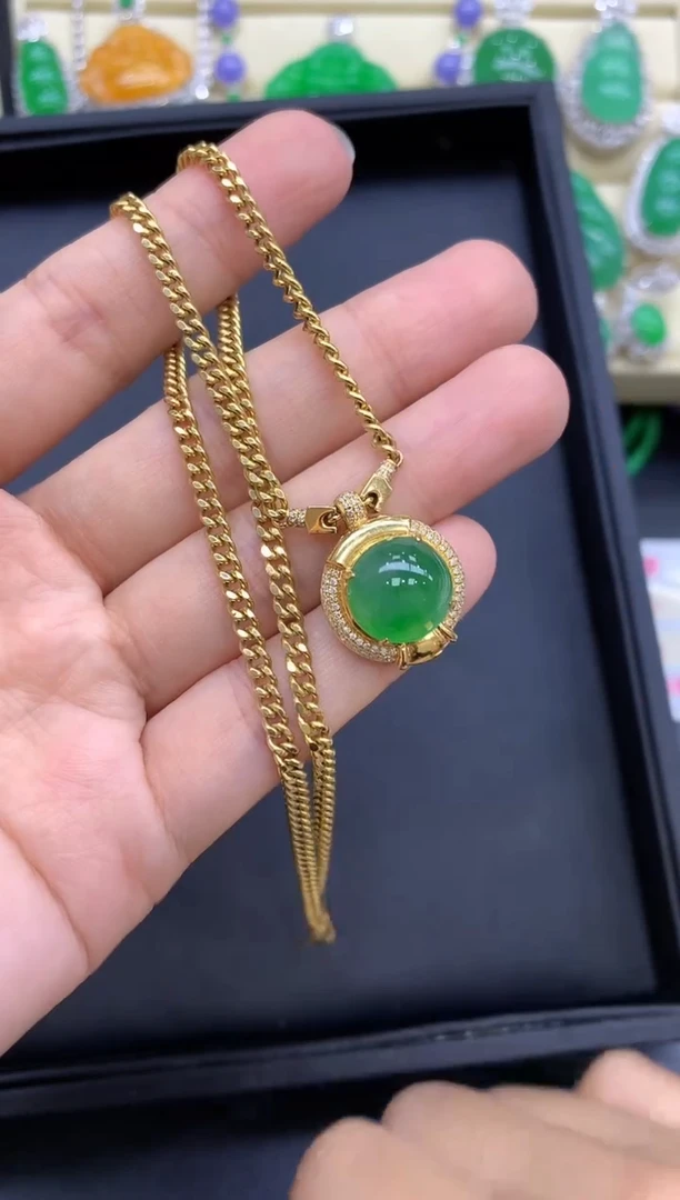 颈饰18K金镶嵌翡翠720-中国好珍宝