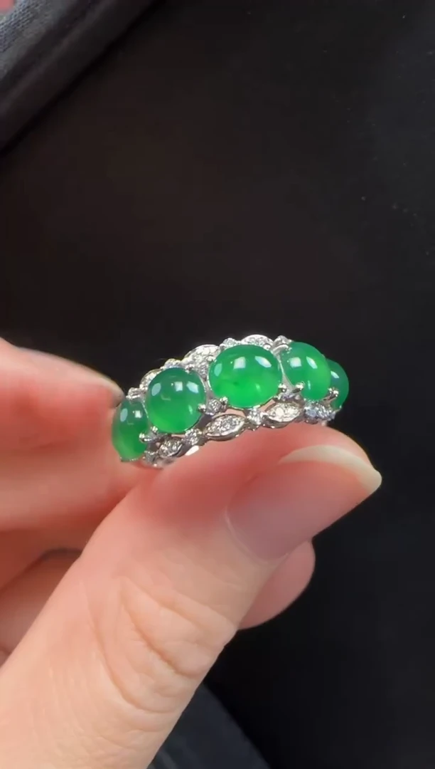 18K金镶嵌戒指翡翠307蛋面一枚