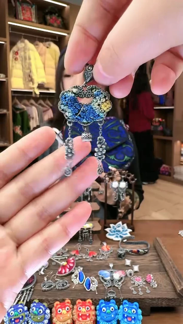 【闪购商品】织绣89黔东南苗族刺绣