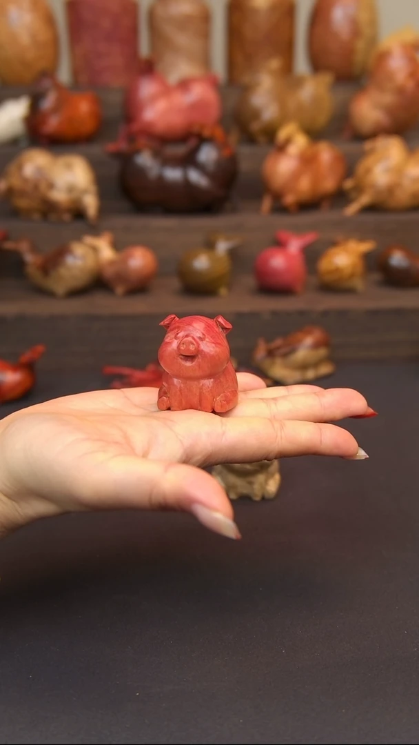 交趾黄檀（大红酸枝）粉象猪猪