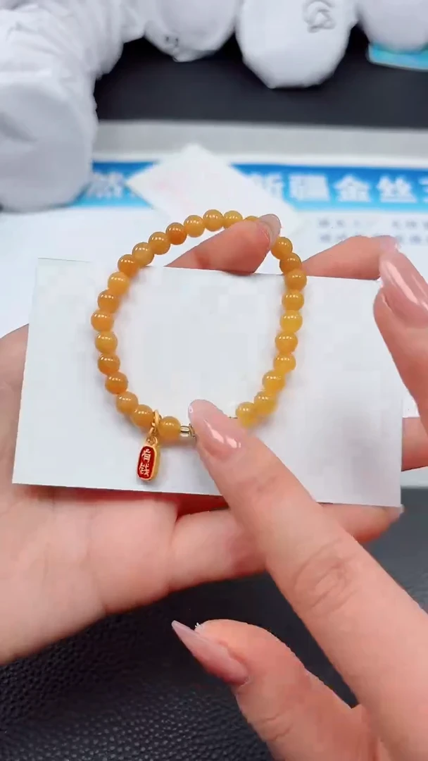 【闪购商品】石英质玉手镯未镶嵌金湖路