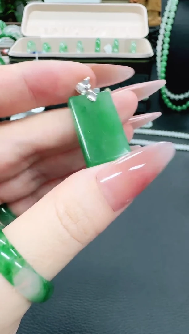 石英质玉（非洲翠）1未镶嵌/1230