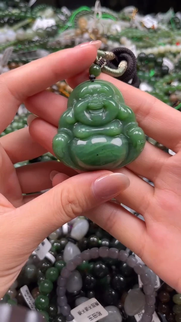 和田玉未镶嵌颈饰1