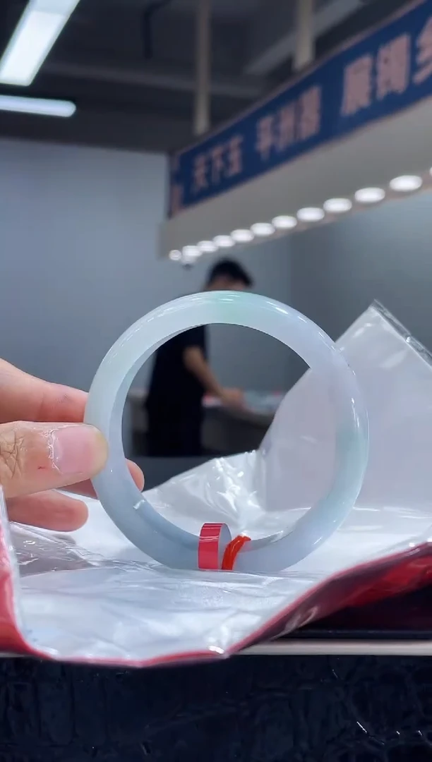 未镶嵌手镯翡翠10