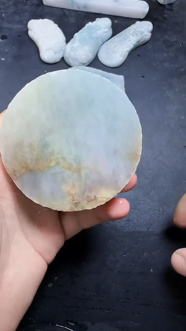 翡翠挂件未镶嵌自**人025翡翠