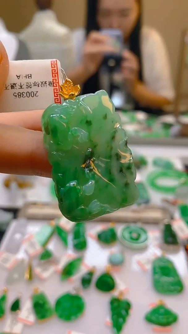 翡翠18K金镶嵌颈饰24小时鉴赏期 超时不退不换