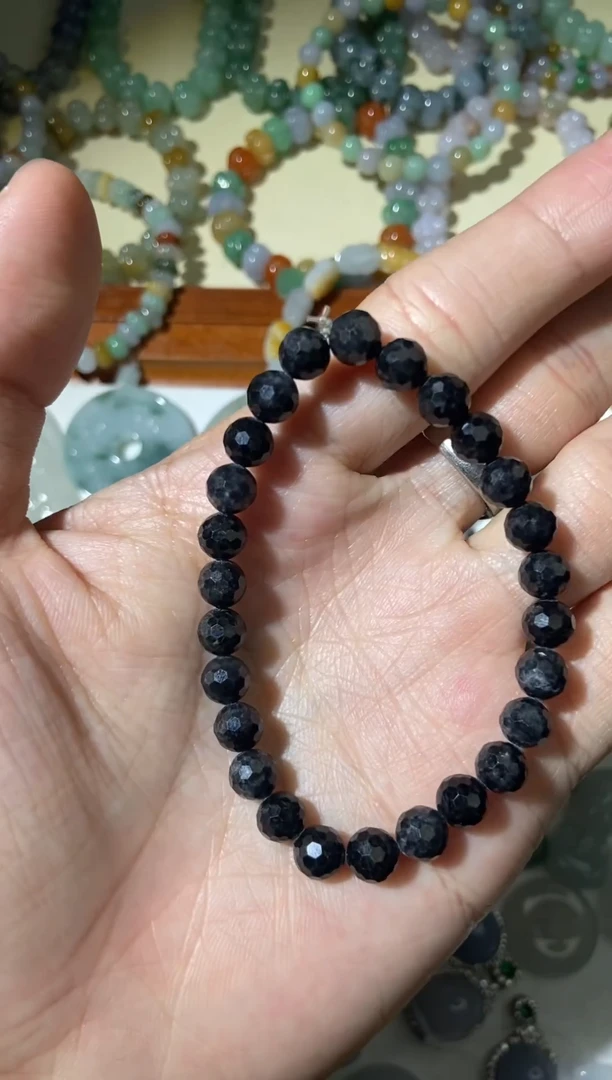 【闪购商品】翡翠颈饰未镶嵌【闪购商品】 天然翡翠