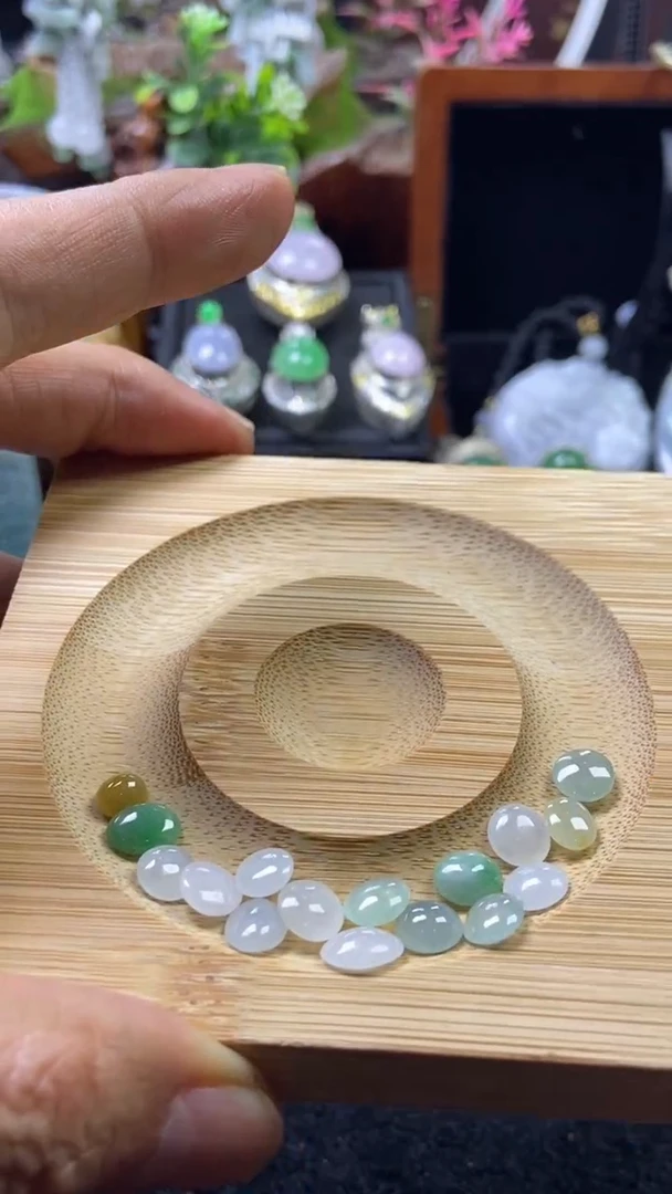 散珠翡翠缅甸天然A货翡翠 多彩蛋面
