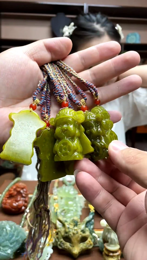 未镶嵌岫玉戒指多样性发货发其中之一