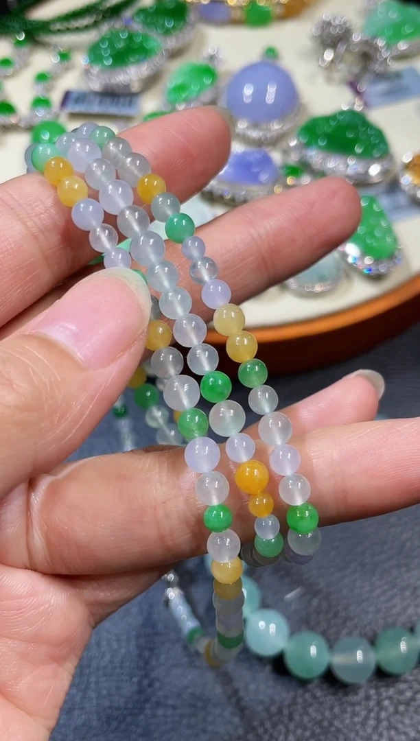 项链未镶嵌翡翠珠子