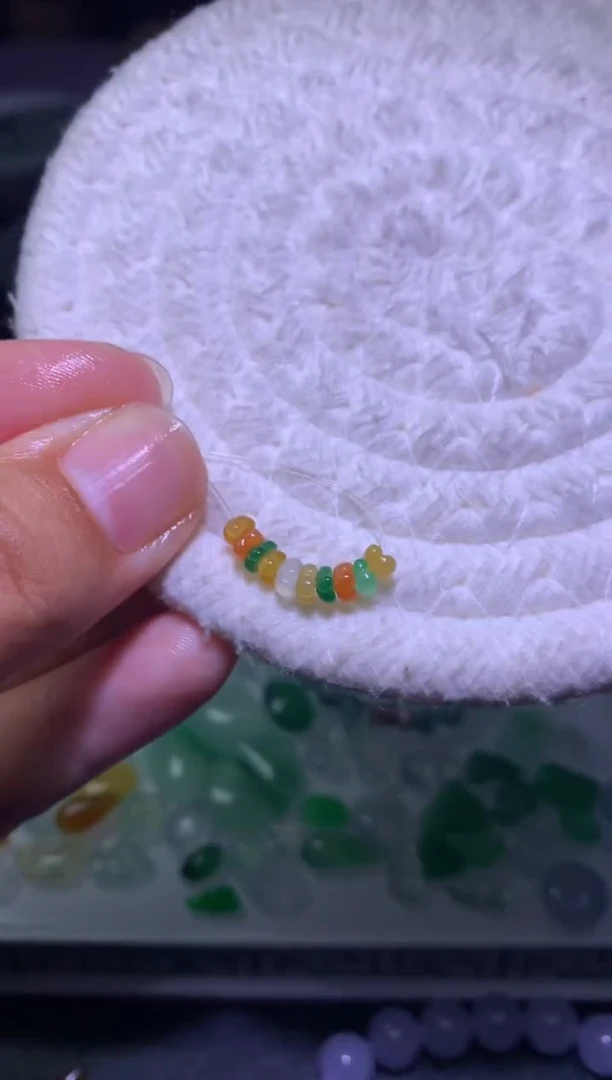 未镶嵌定制翡翠毛货