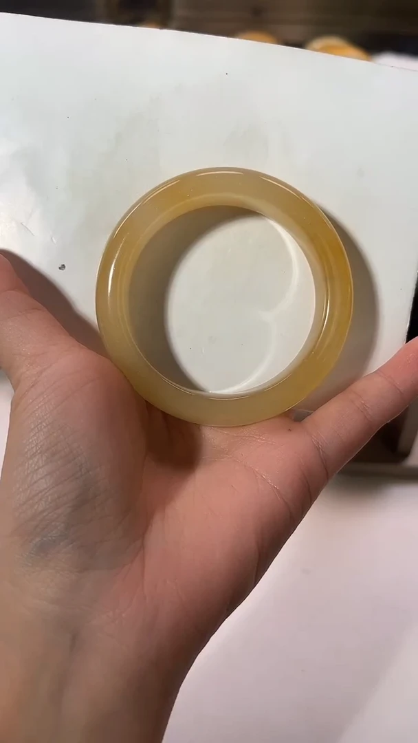 未镶嵌石英质玉（黄龙玉）手镯55圈口09