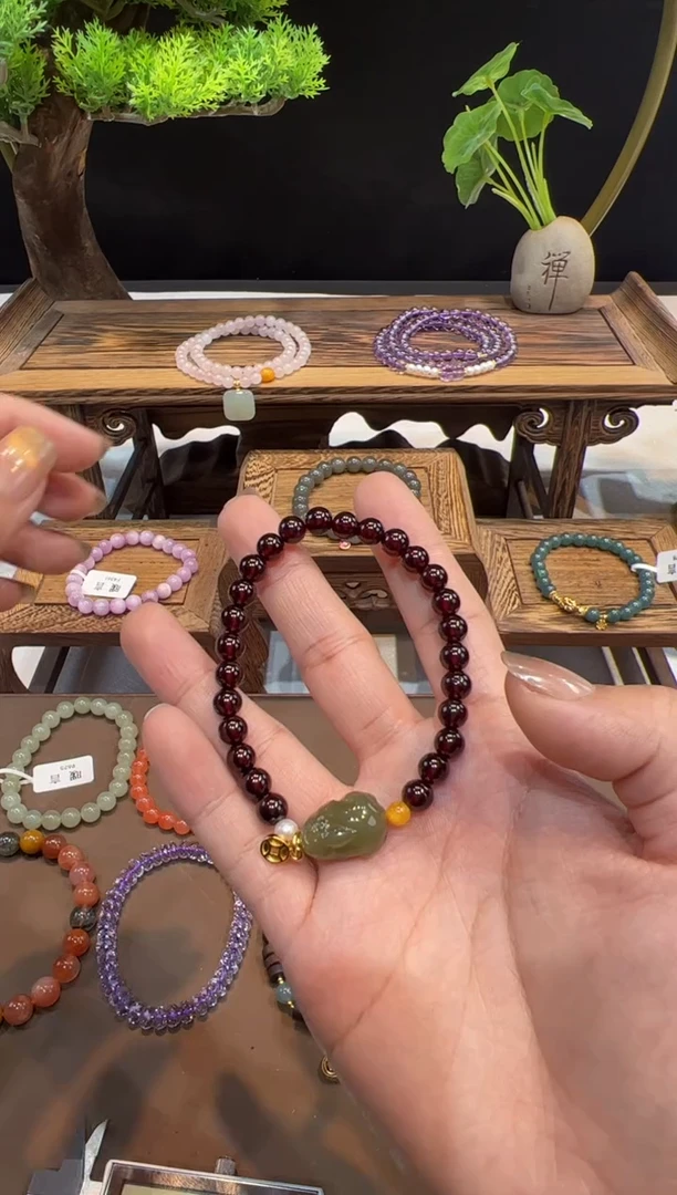 【闪购商品】石榴石手串未镶嵌@@手饰