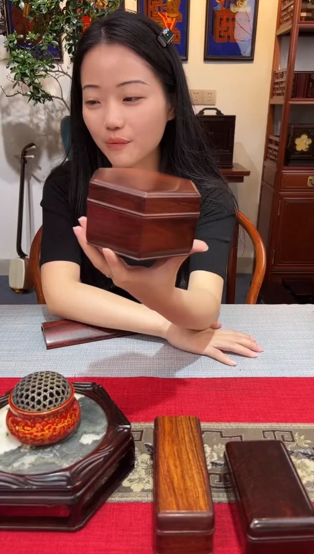 紫檀木类成套家具六角文盒   茶盒