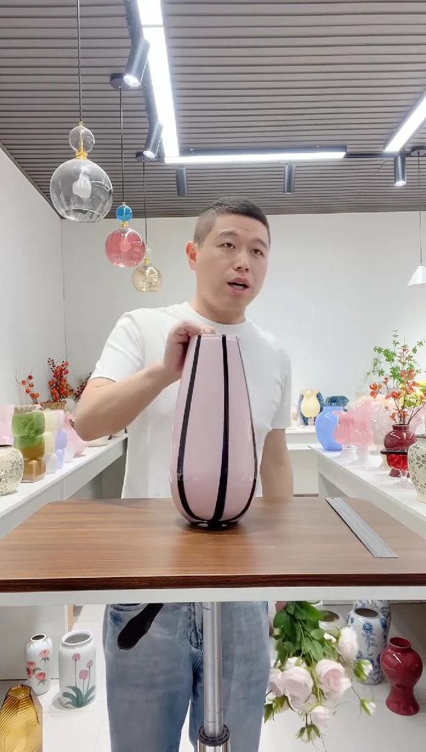 大号黑线条琉璃花瓶