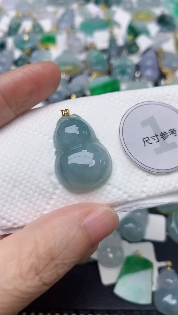 颈饰18K金镶嵌翡翠天然缅甸A货翡翠
