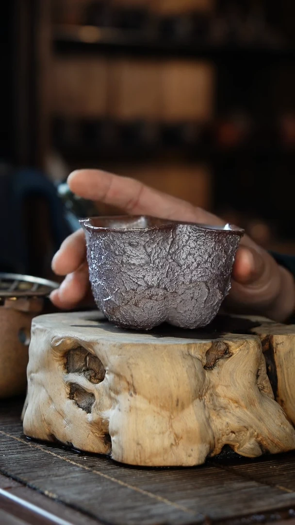 紫砂全手工葵口杯