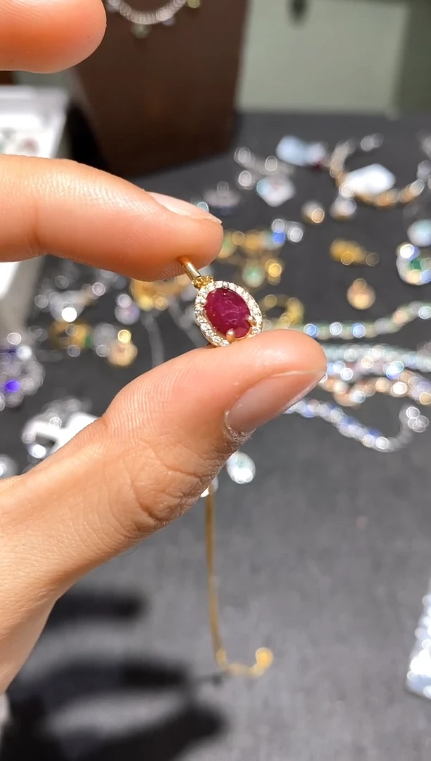 颈饰银S925镶嵌红宝石吊坠