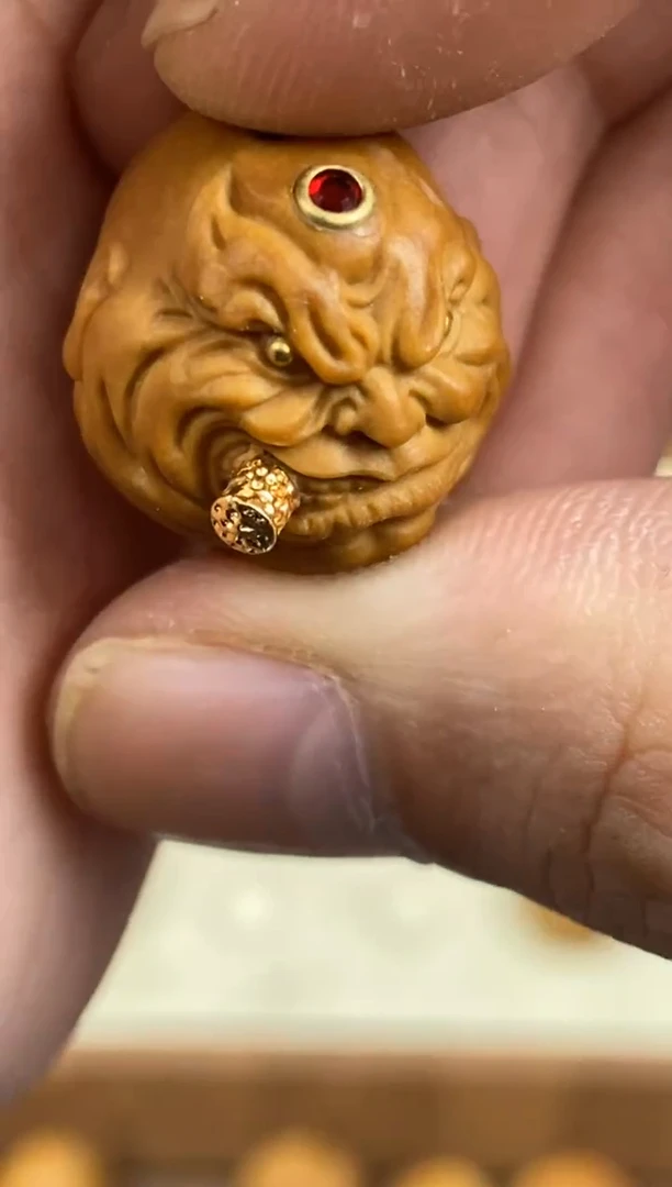 猴头核桃吊坠大亨 烟鬼 重工