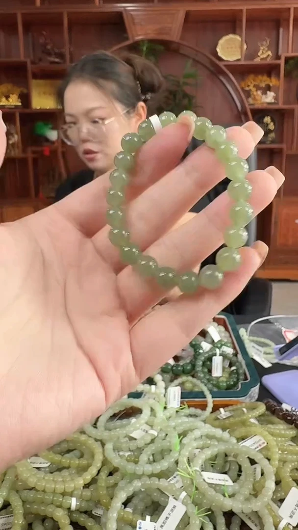 手链未镶嵌和田玉lk39 湖水绿手串