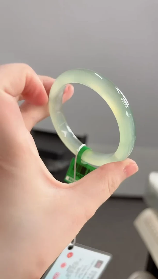 玛瑙/玉髓手镯未镶嵌56圈