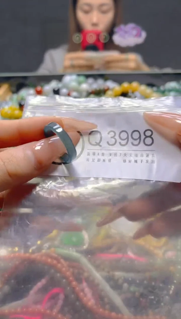 颈饰未镶嵌翡翠17/Q/翡翠A货，一件也是批发价