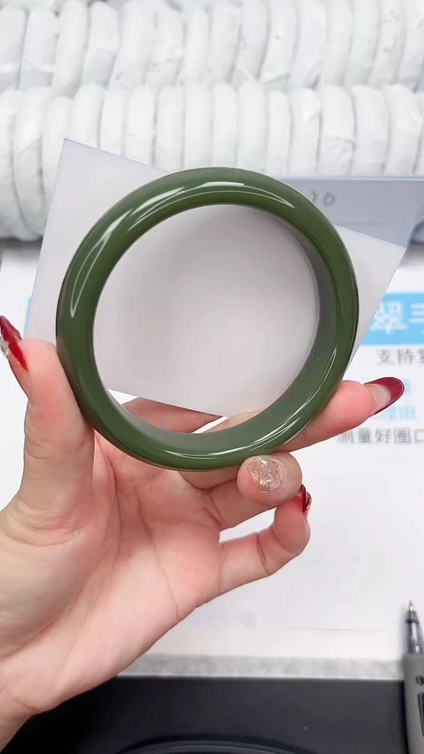 未镶嵌手镯石英质玉57-63DB