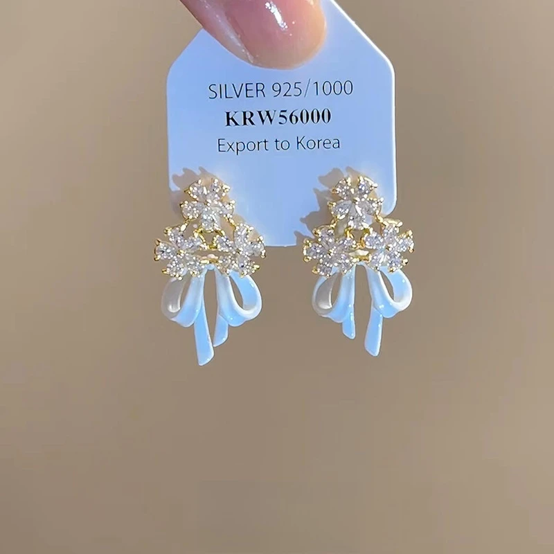 铜合金耳饰 爆闪锆石花朵蝴蝶结耳钉法式轻奢超仙高颜值精致耳饰