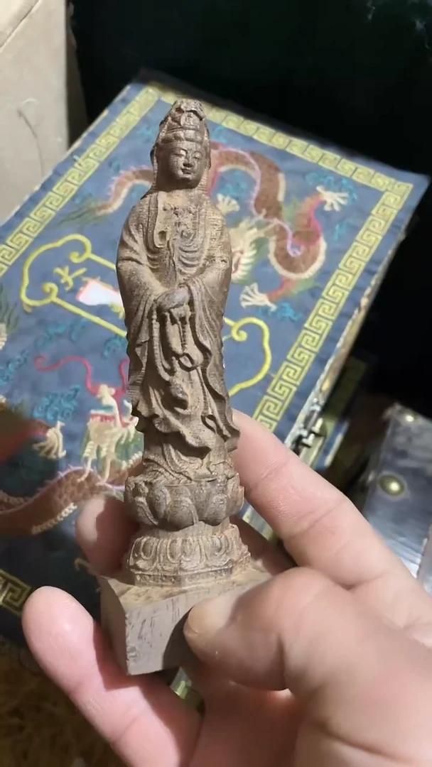 玉米李想专属链接  木雕观音