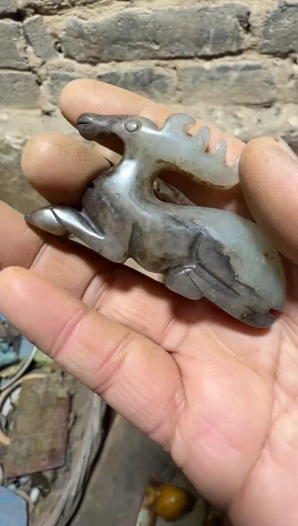 未镶嵌岫岩河磨玉（透闪石质玉）挂件玉器555555