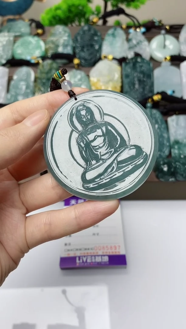 翡翠未镶嵌颈饰