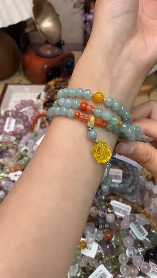 手饰翡翠未镶嵌257