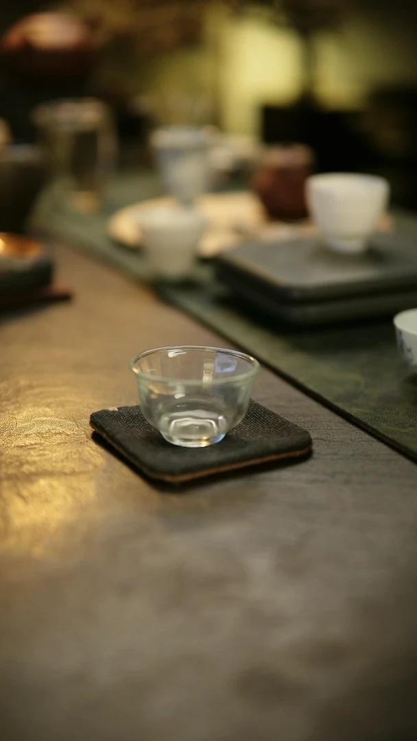 徐*阿眠    老琉璃杯