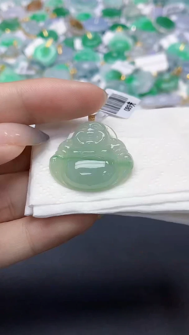 翡翠18K金镶嵌颈饰天然缅甸a货翡翠