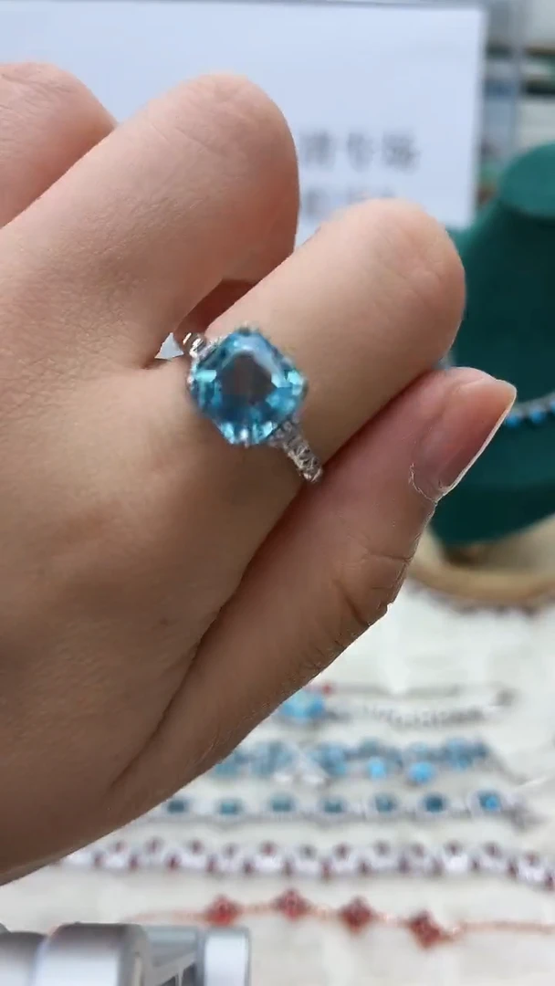 银S925镶嵌托帕石戒指168ZB1120产品一个（多样性）