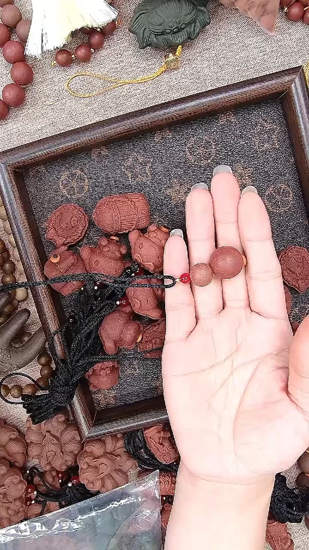 木息肌加红麝 葫芦项链