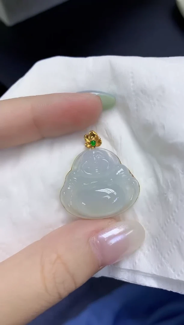 翡翠18K金镶嵌颈饰天然缅甸翡翠A货