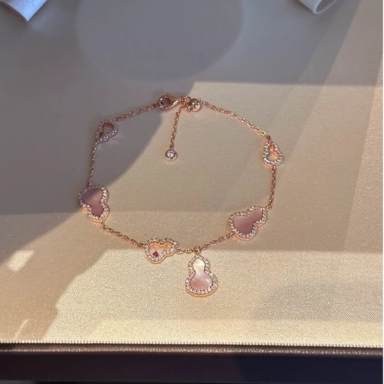 铜合金手链 粉色葫芦手链女轻奢小众设计高级千金感小香风手饰
